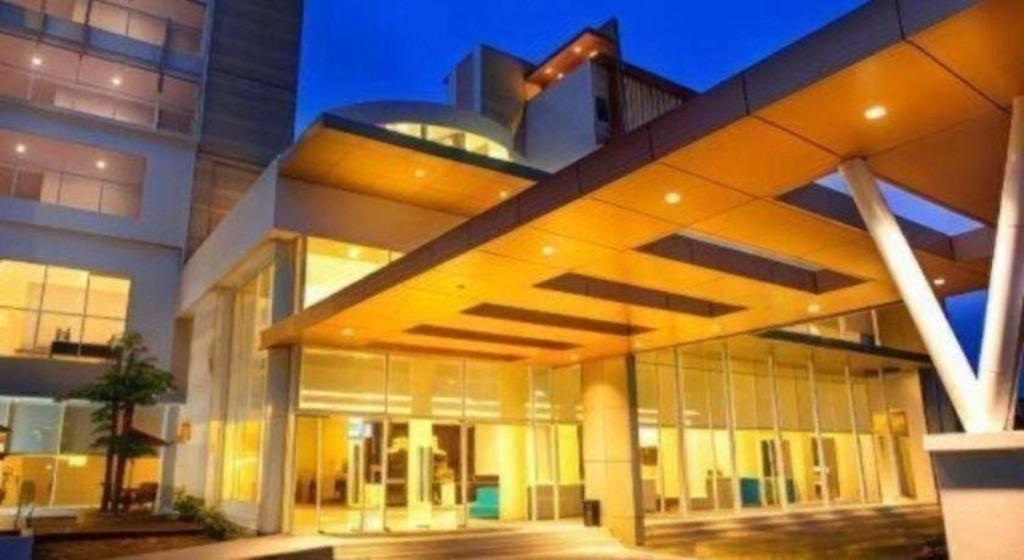 Horison Hotel Ultima Timika Esterno foto